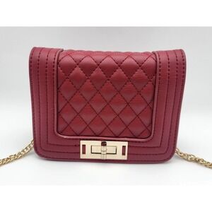 Oliva Miller Collectibles Beautiful Red‎ Leather Crossbody Bag